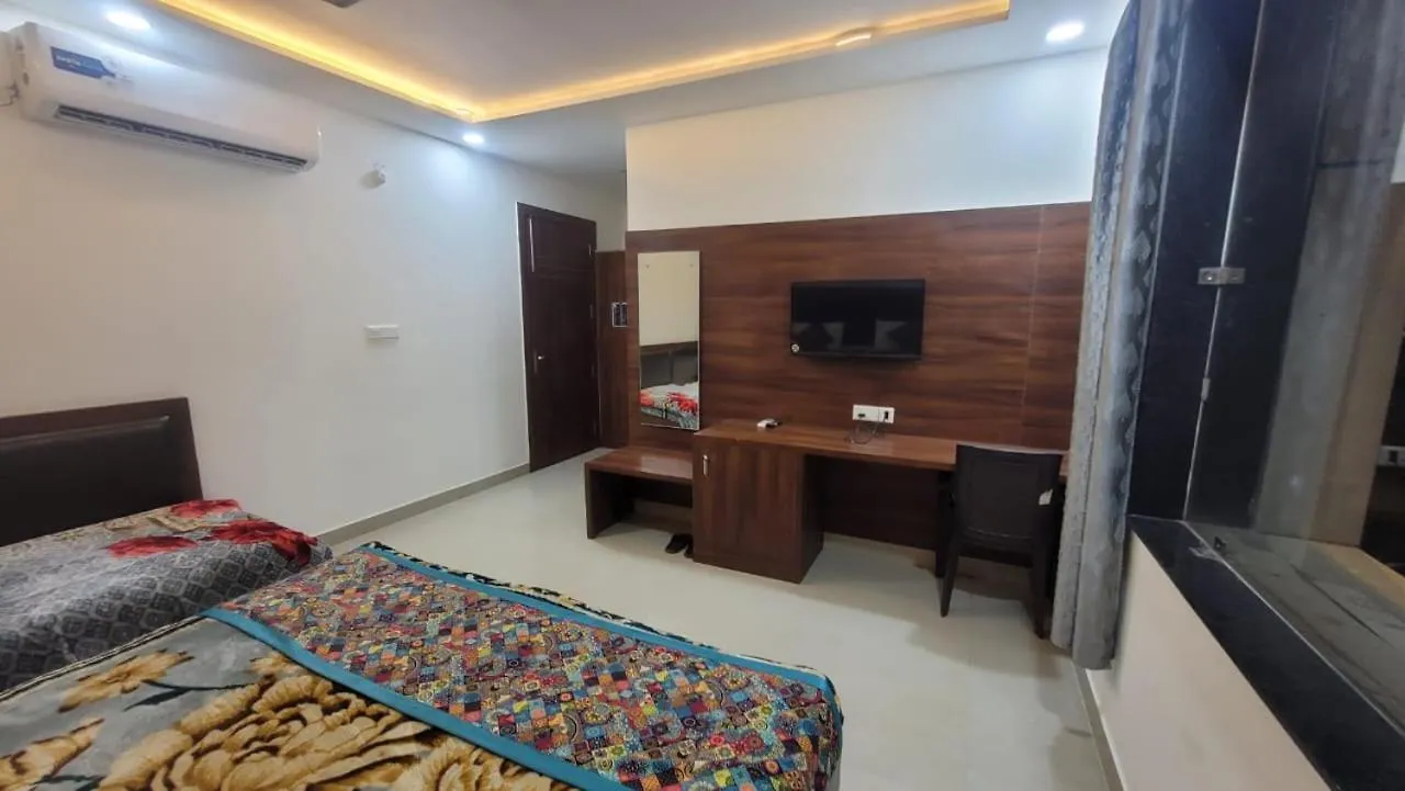 Hotel Akash Raj Inn Agra  Agra (Uttar Pradesh)