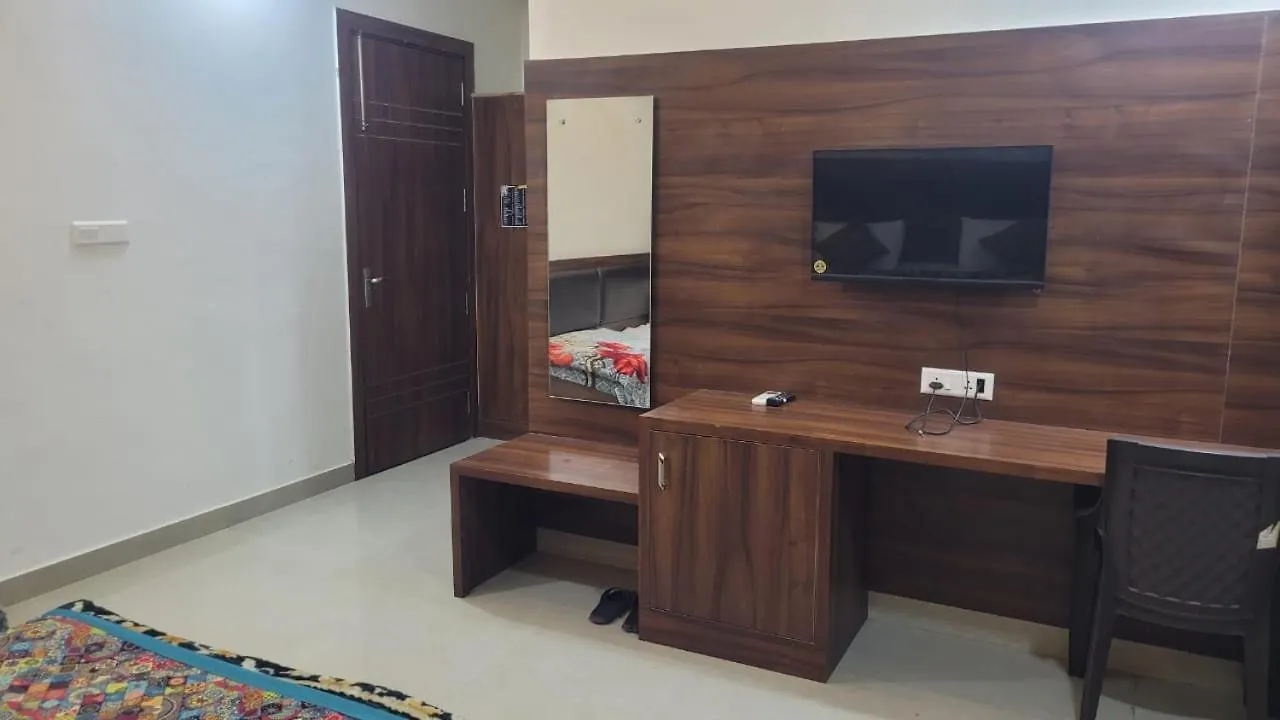 Hotel Akash Raj Inn Agra  3*, Agra (Uttar Pradesh) India