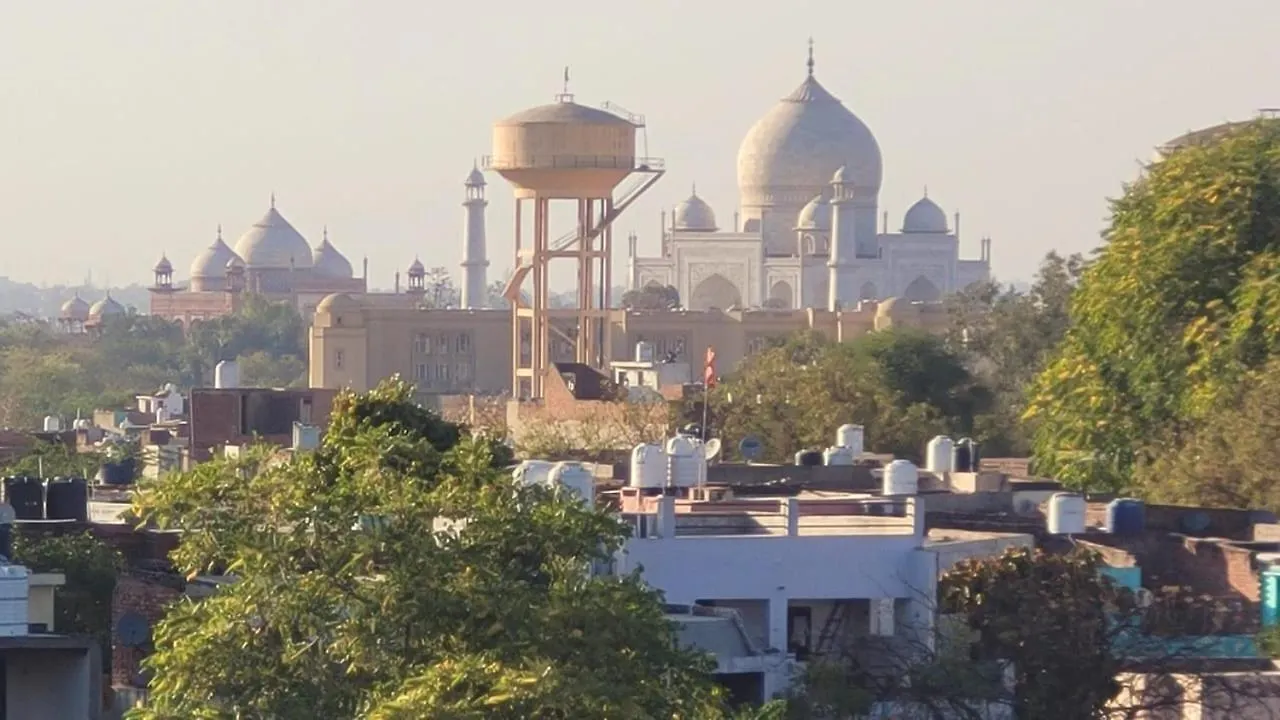 ***  Hotel Akash Raj Inn Agra  India