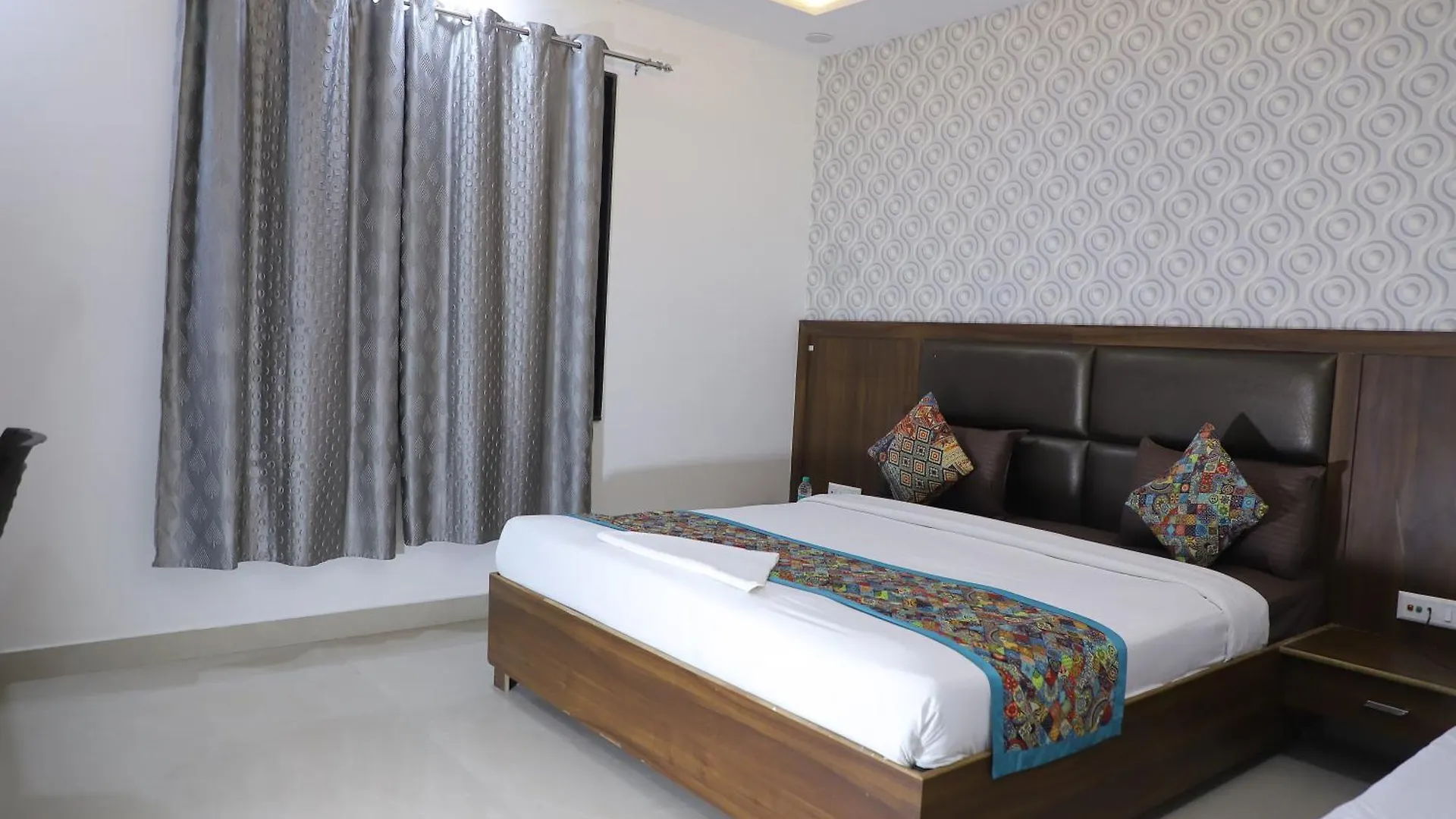 Hotel Akash Raj Inn Agra  3*, Agra (Uttar Pradesh) India